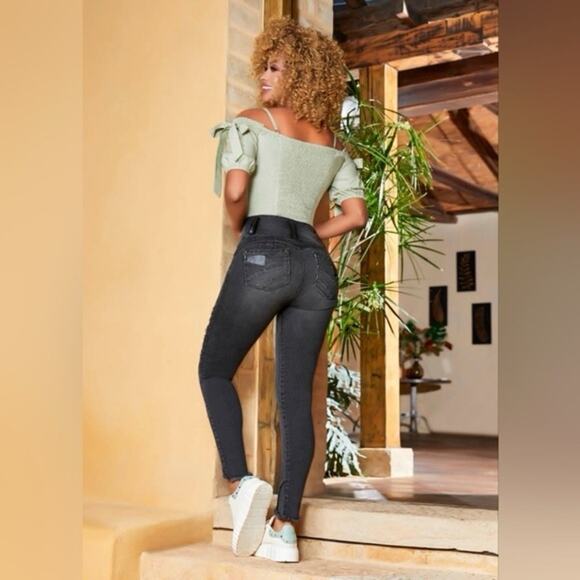 Final! TISSINI Colombian Booty Lifting Jeans Levanta Cola Skinny Jeans Sz 9/10 - Picture 2 of 14